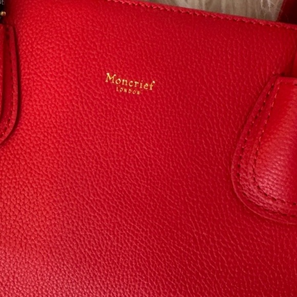 MONCRIEF LONDON ITALIAN LEATHER RED TOTE. Crossbow strap! New - Picture 5 of 9